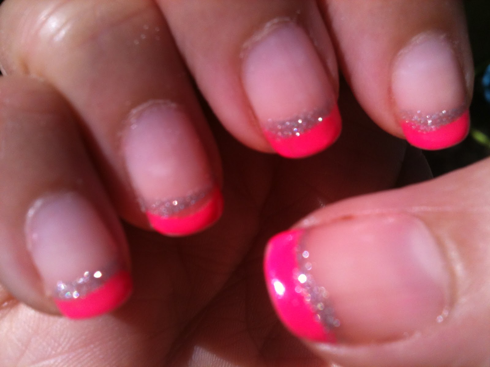 Beauté Blog By Misskikaw Manucure 23 French rose néon