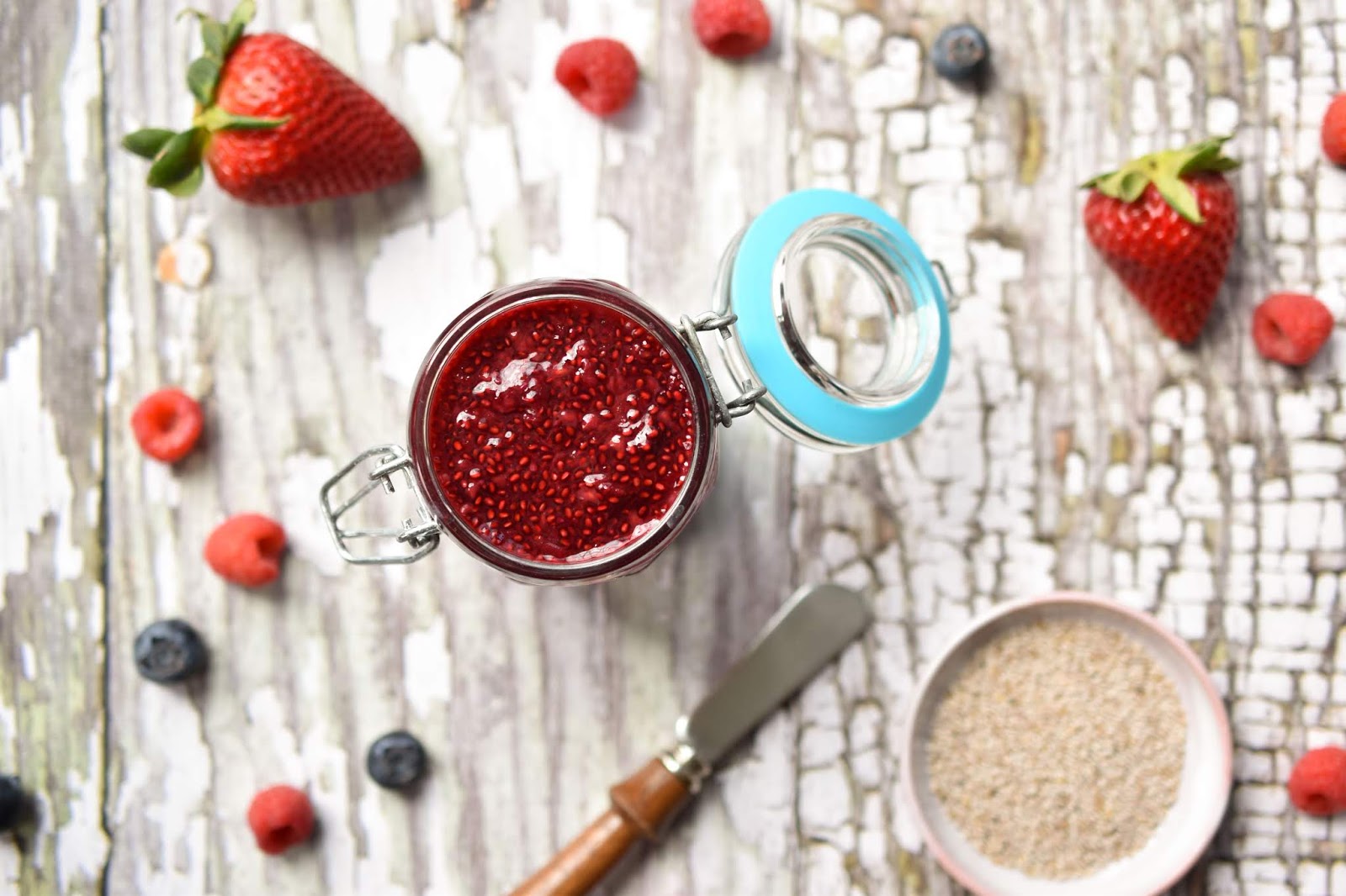 Woman in Real Life Fast & Easy Chia Berry Jam Recipe (vegan)