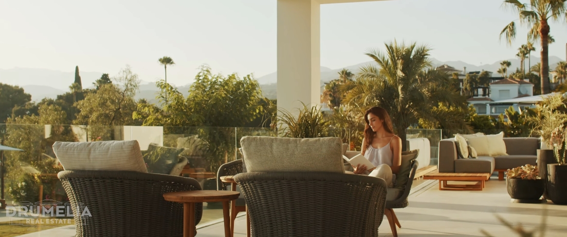 28 Interior Design Photos vs. El Rosario, Marbella East Luxury Villa Tour