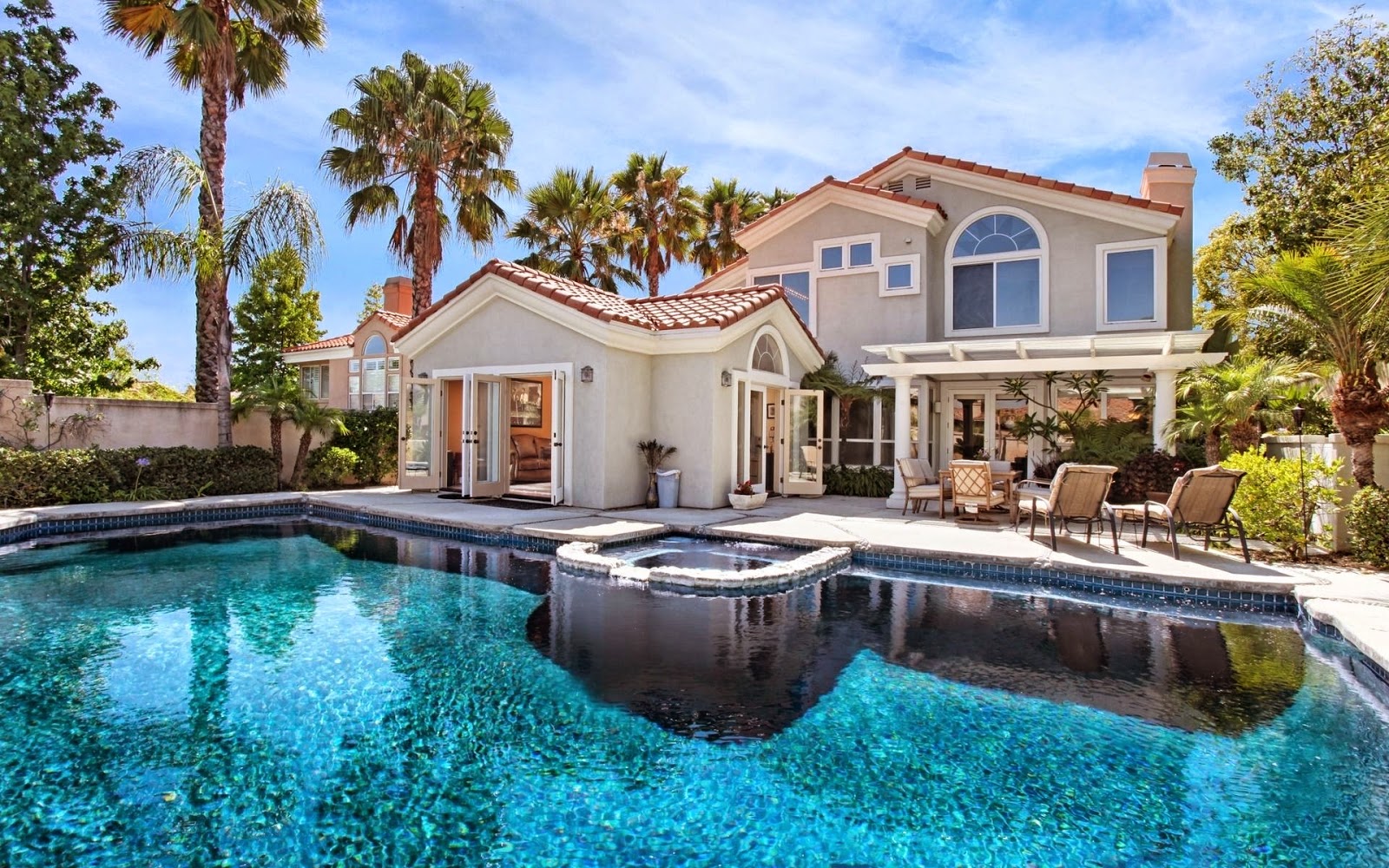 Beautiful House « Best Wallpapers 4 you