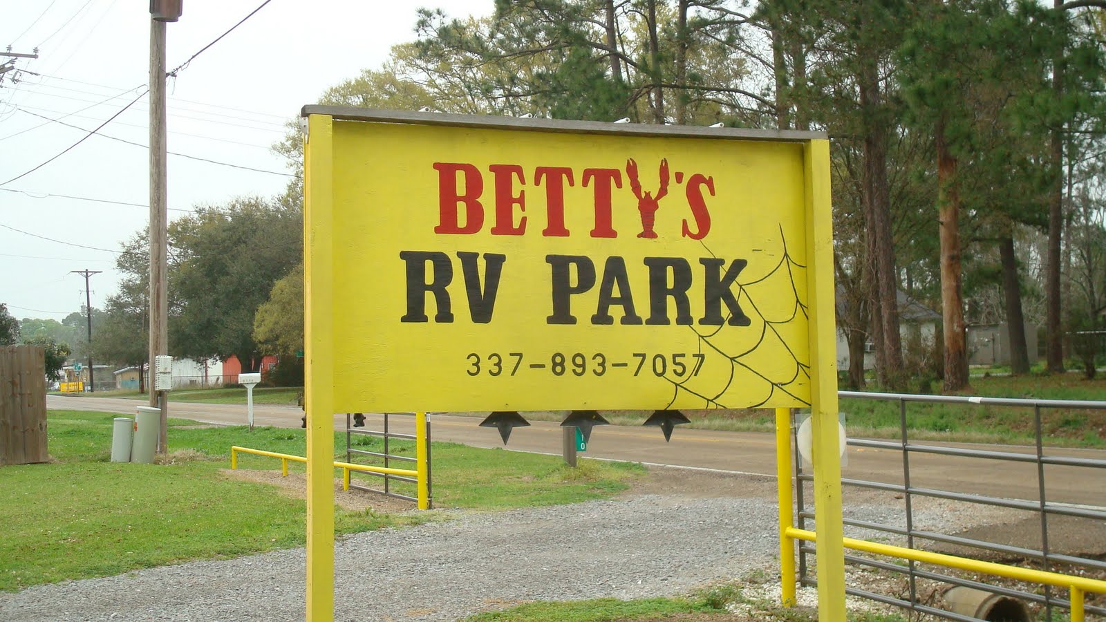 On the Road with Dean, Judy, and Chica Betty's RV Park, Abbeville