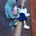 Pilu Sangat! Dakap Erat Anak Walaupun Patah Lengan Kiri (5 Gambar)