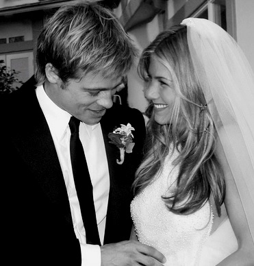 Brad Pitt y Jennifer Aniston Foto de Brad Pitt y Jennifer Aniston muy felices en su matrimonio