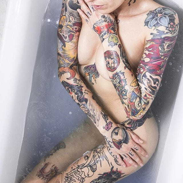 Model And Tattooed Mommy Nena Von Flow's Picture Perfect Feed