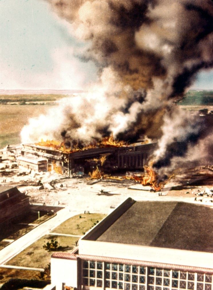 vintage everyday: Awesome Color Photos of the Attack on Pearl Harbor