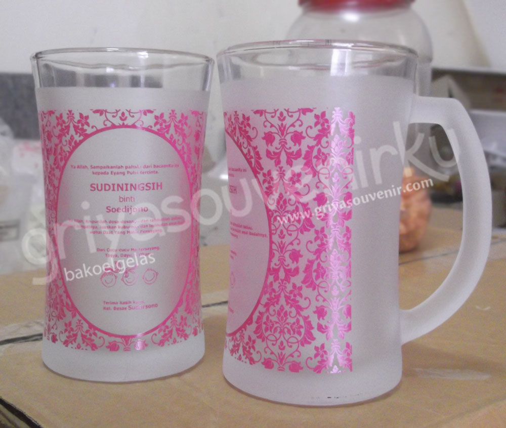 Bakoel Gelas: Souvenir Gelas Mas Yoga - BEKASI