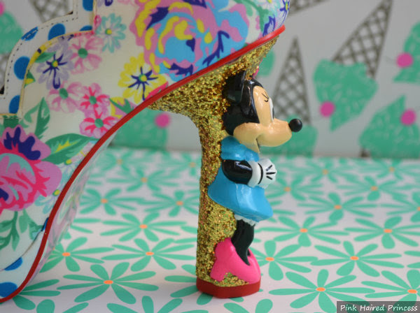 minnie mouse heel side detail minnie mouse heel side detail