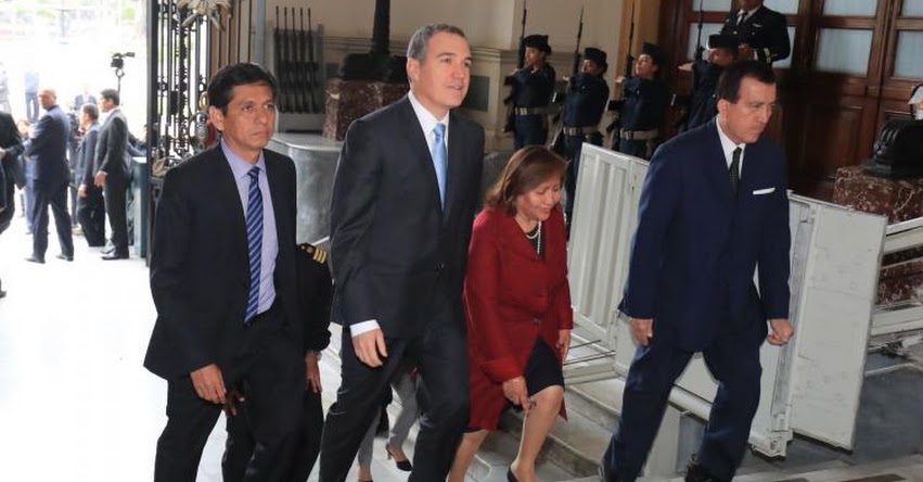 Gobierno formaliza cuestión de confianza al Congreso de la República Gobierno formaliza cuestión de confianza al Congreso de la República