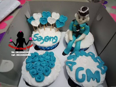 Cupcake buat kekasih di Angkasa pura Cupcake buat kekasih di Angkasa pura