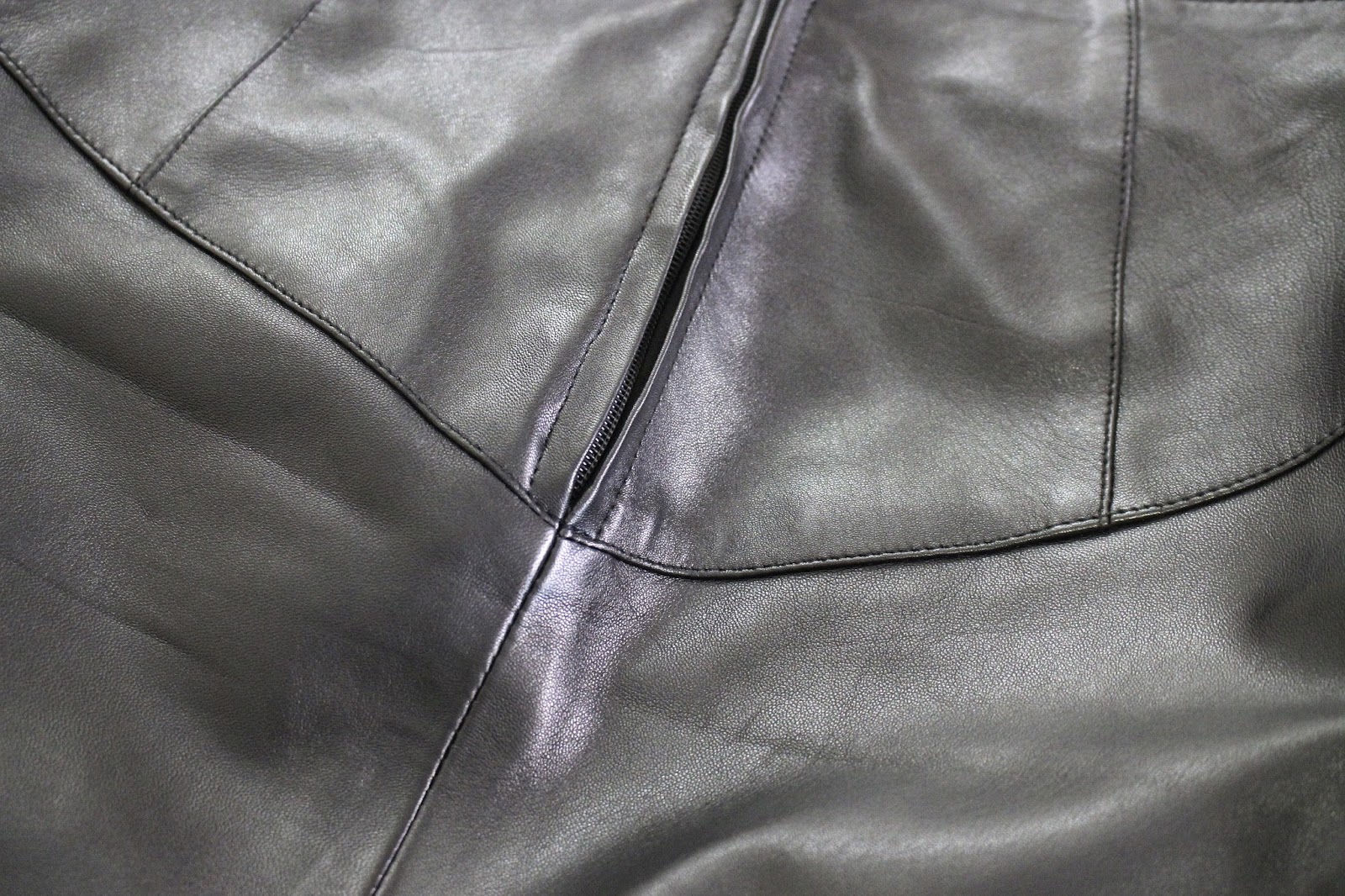 How I Style A Leather Skirt- Leatherotics Review - fantail flo