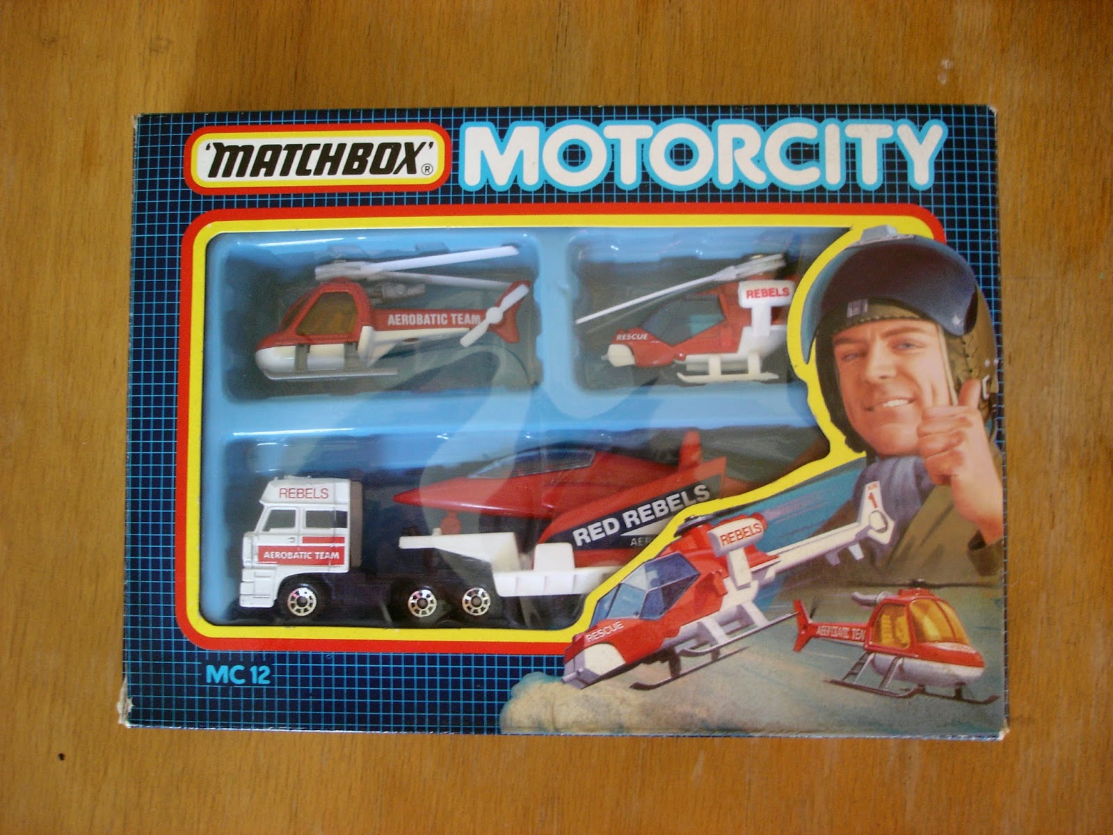 Matchbox Memories: Matchbox Motorcity MC-12 Aerobatic Team Set