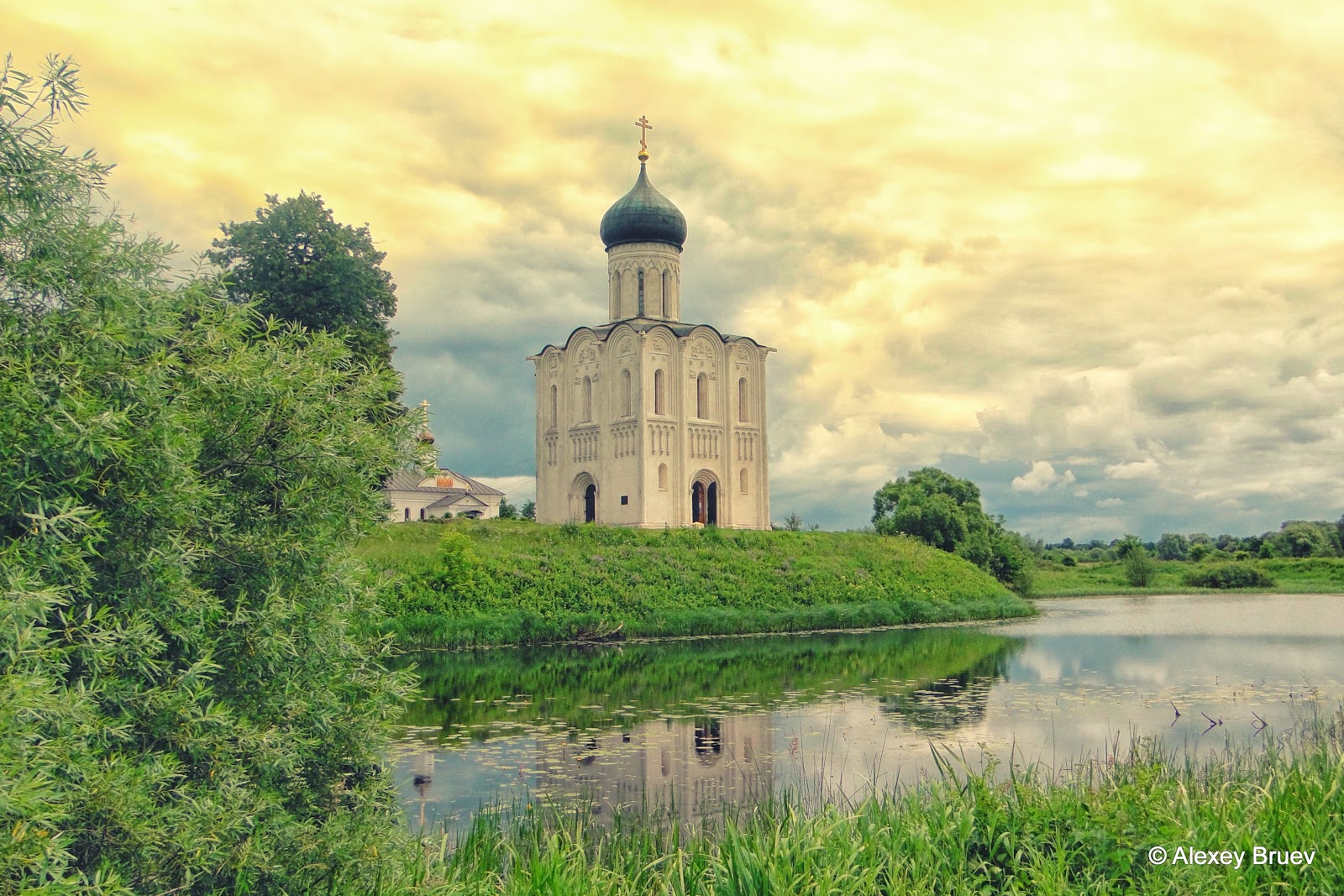 Церковь на нерли какой век