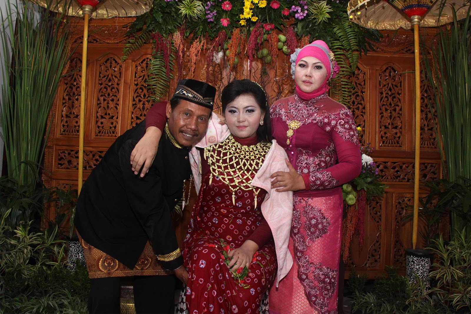 foto pengantin jawa timur hutan