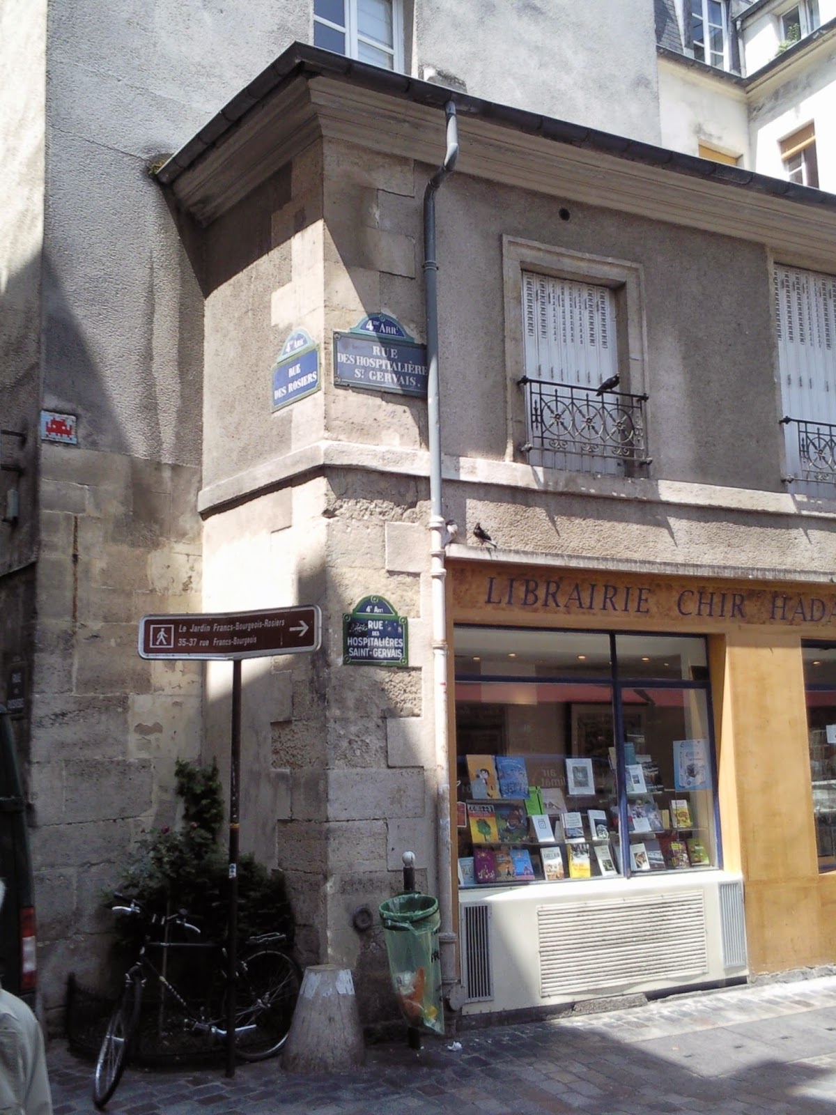 Rue des Hospitalieres, Saint Gervais, Paris