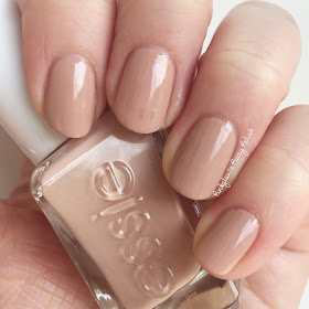 Essie-at-the-barre.jpg