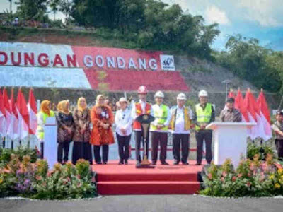 Jokowi Inaugurates Gondang Dam in Karanganyar, Central Java Jokowi Inaugurates Gondang Dam in Karanganyar, Central Java