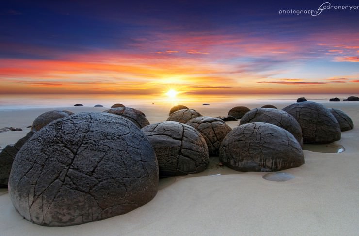 33 Amazing Beaches From Around The World - Moeraki Boulders, Otago, South Island, New Zealand 33 Amazing Beaches From Around The World - Moeraki Boulders, Otago, South Island, New Zealand