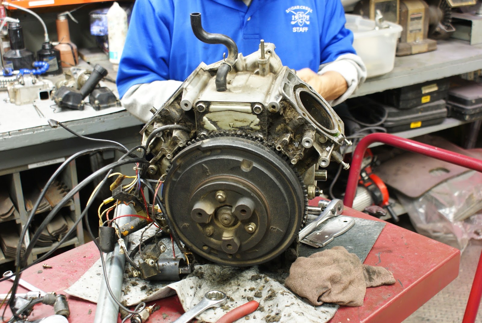 Sugar Creek Golf Course Blog: Greens Mower Engine Rebuild