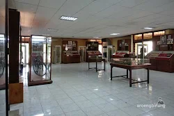 ruang relik monumen pancasila sakti