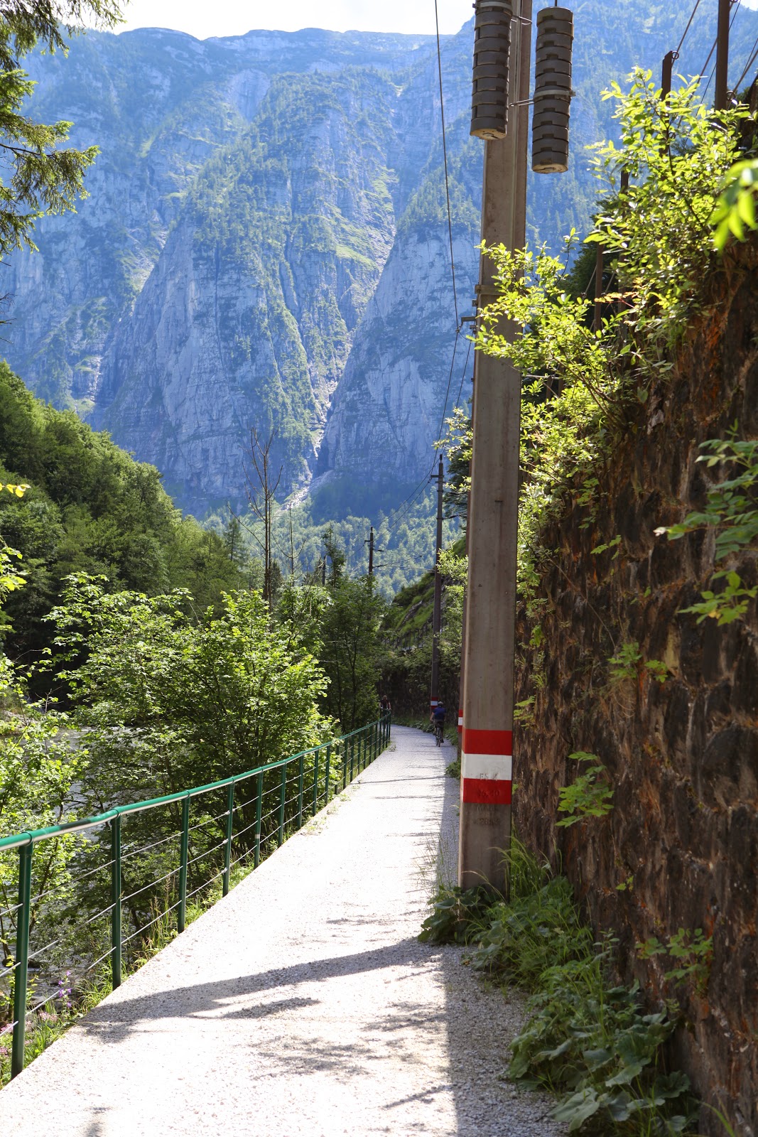 Cycling down to Obertraun through the gorge was impressive.