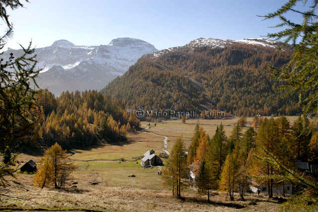 La piana di Devero scendendo da Crampiolo La piana di Devero scendendo da Crampiolo