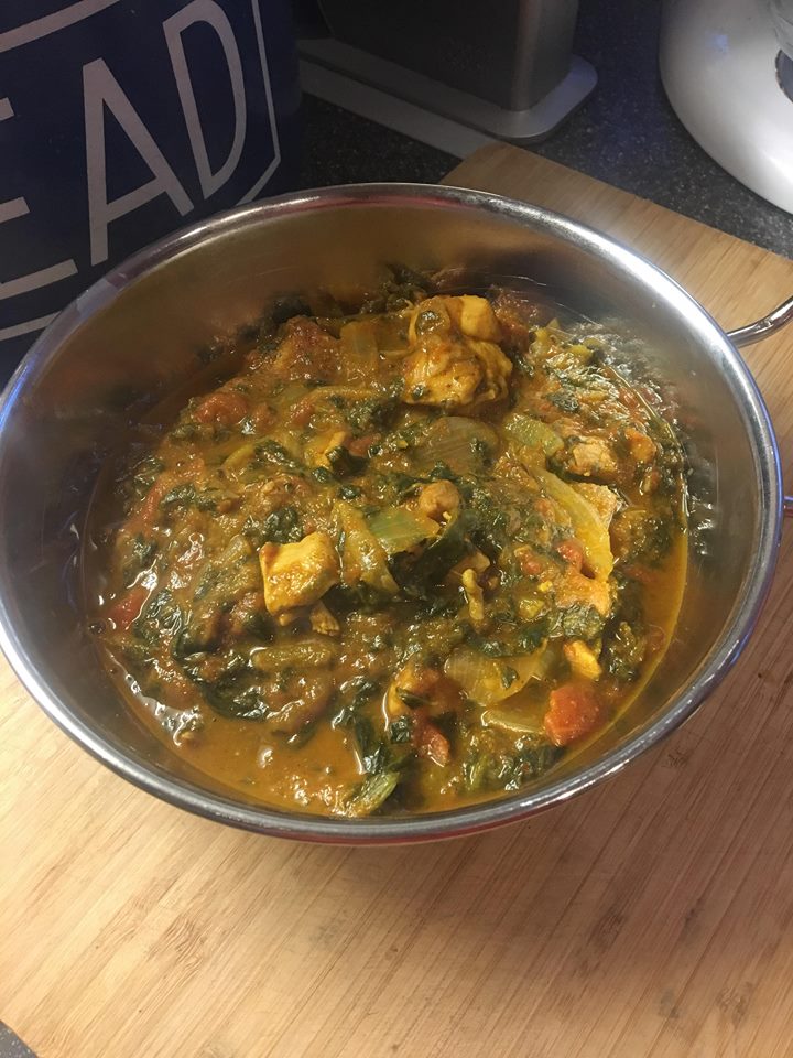 Chicken and spinach balti (Slimming World friendly)