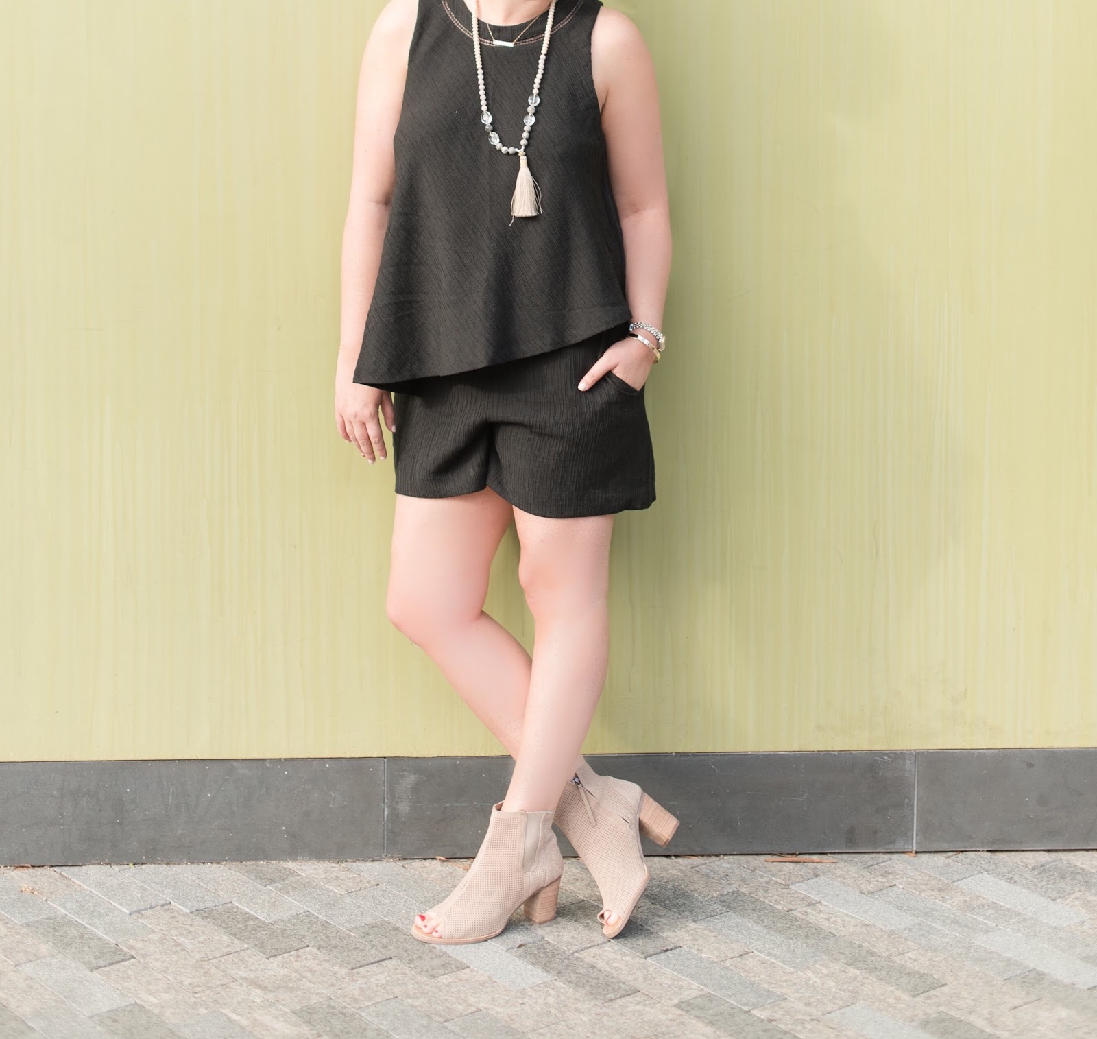 How to Wear Shorts and Rompers (when you have a mom body) Olive and Tate