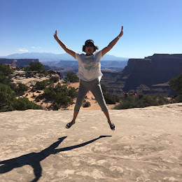 Lady Traveler is jumping for joy in Moab Utah after her knee-replacement surgery! (2016)