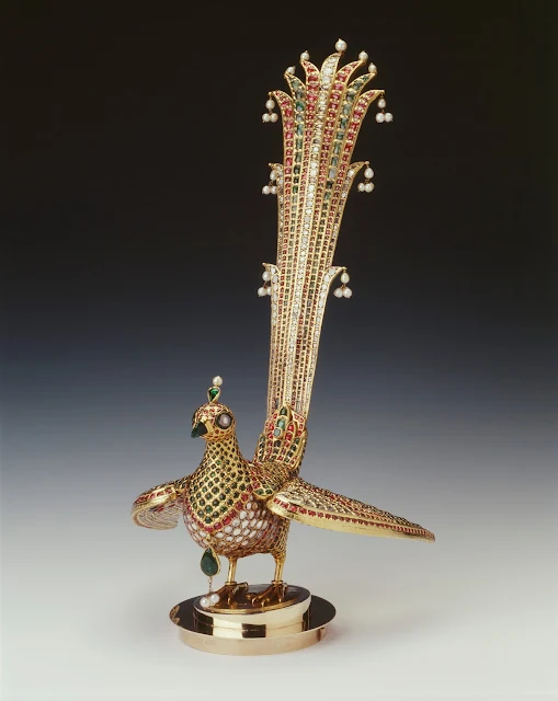 huma bird from the canopy of the throne of tipu sultan