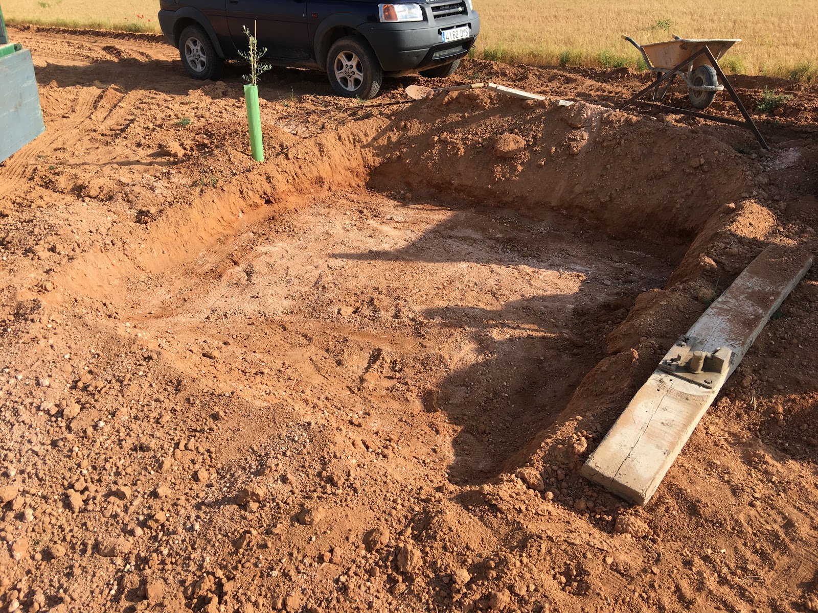 An original irrigation system for olive trees Earthenware jar