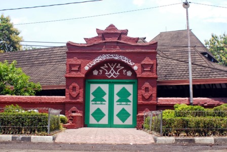 10 Destinasi Wisata Kota Cirebon Yang Harus Anda Kunjugi Mаѕjіd Agung Sang Cірtа Rasa