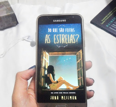 Resenha "Do que são feitas as estrelas?" Jana Meilman "Do que são feitas as estrelas? " é uma historia sobre amizade e lutar pelos seus sonhos.