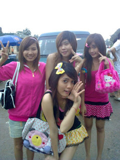 Oun Ya annoying facebook girl