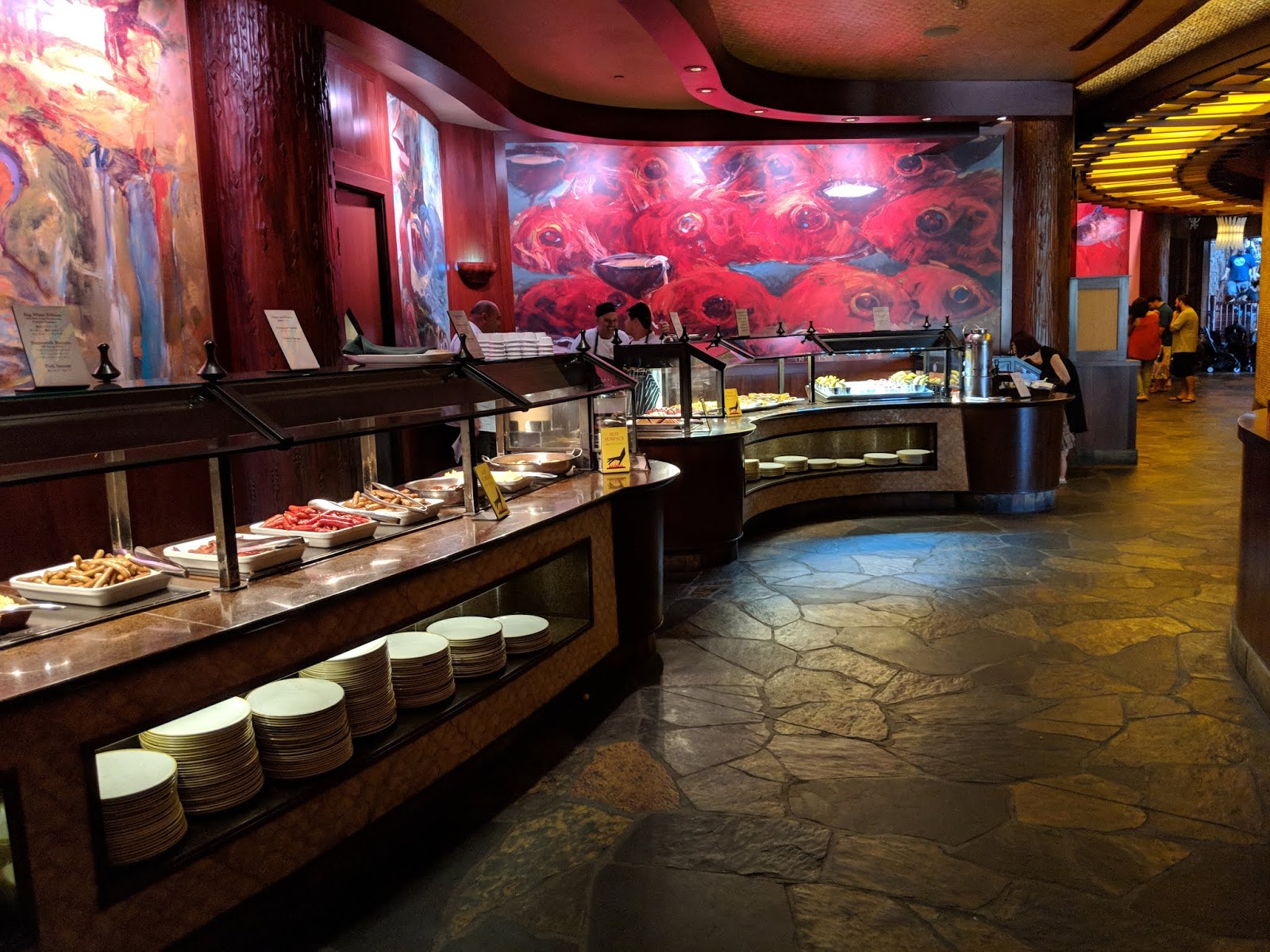 Everything you need to know about Character Dining at Aulani, a Disney
