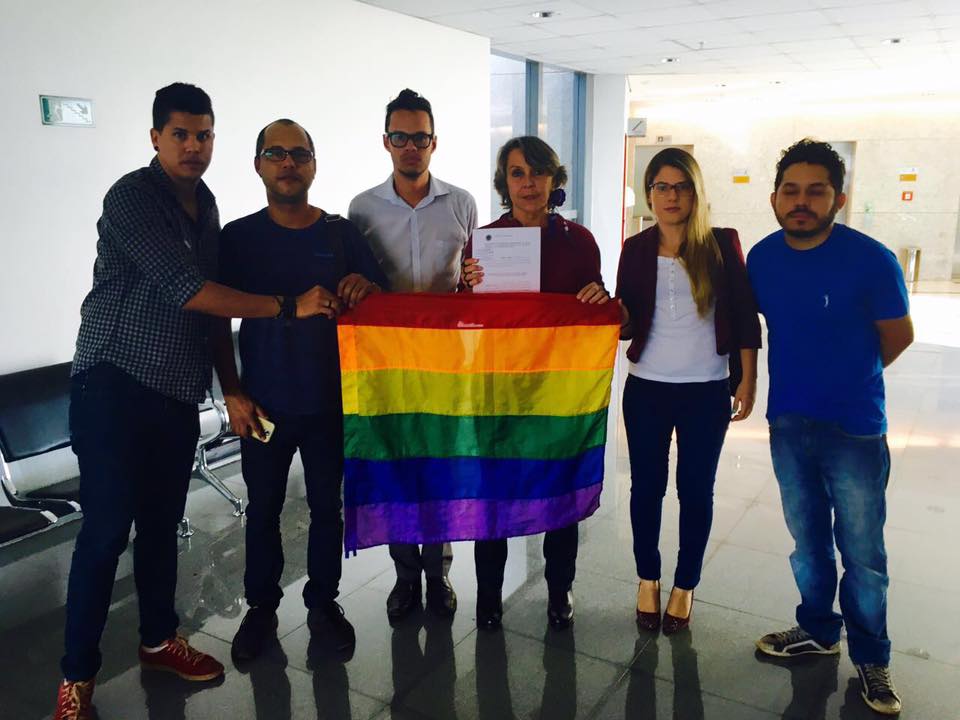 Erika Kokay protocola representação por quebra de decoro à deputada Sandra Faraj Erika Kokay protocola representação por quebra de decoro à deputada Sandra Faraj