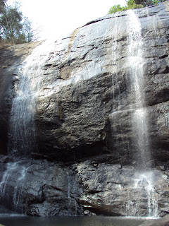 Expressing Myself: Tadiandamol trek and Chelavara falls : Feb 25-27, 2011