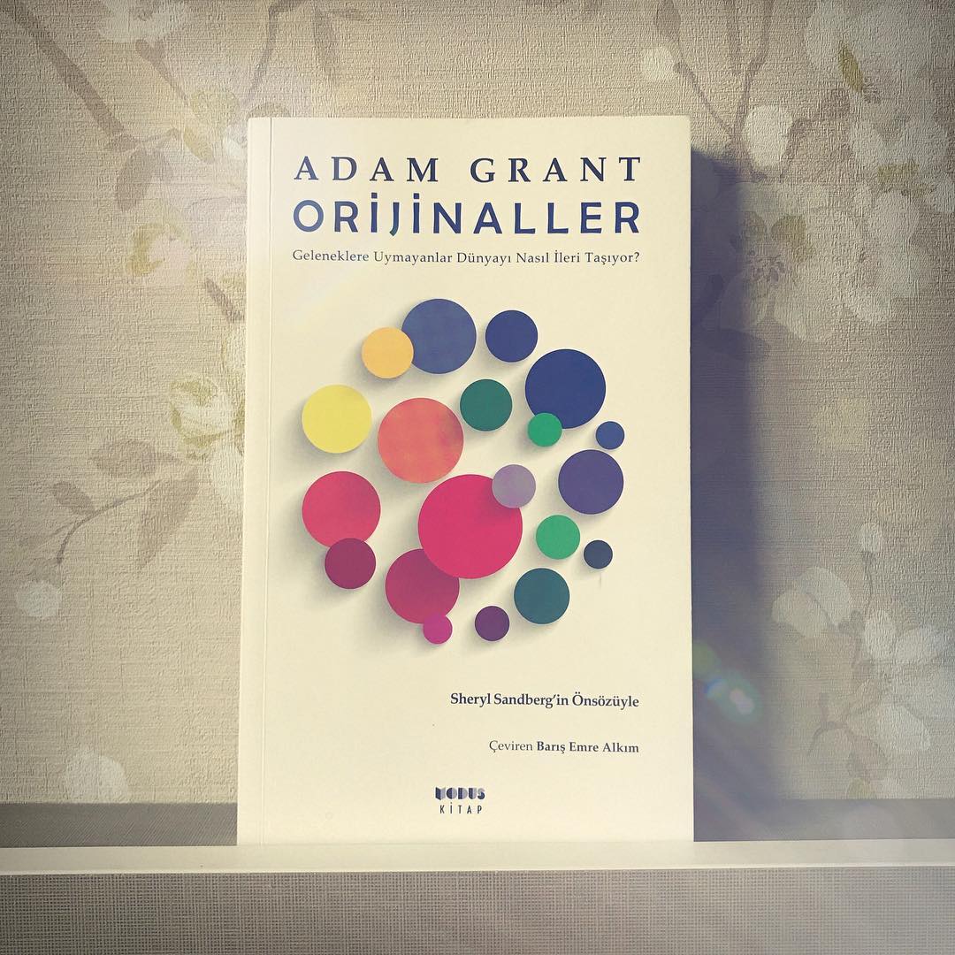 Orijinaller - Geleneklere Uymayanlar Dunyayi Nasil Ileri Tasiyor? (Video) (Kitap) Orijinaller - Geleneklere Uymayanlar Dunyayi Nasil Ileri Tasiyor? (Video) (Kitap)