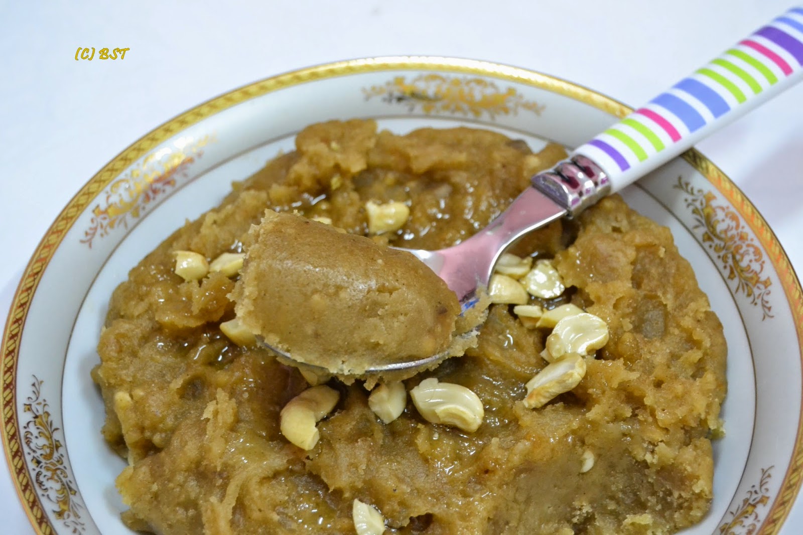 The Big Sweet Tooth Aatta (Wholewheat Flour) Jaggery Halwa