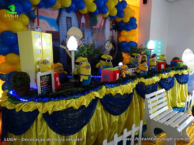 Minions - Mesa temática decorativa para festa de festa infantil Minions - Mesa temática decorativa para festa de festa infantil