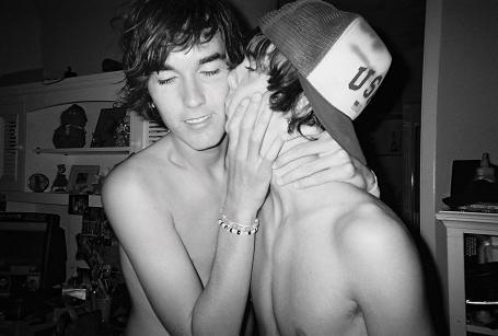 Zac Efron Gay Kissing 111