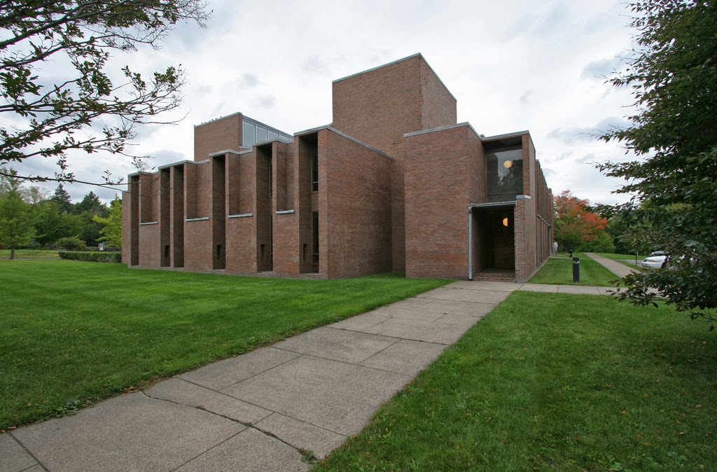 Architecture as Aesthetics First Unitarian Church of Rochester, Louis Kahn