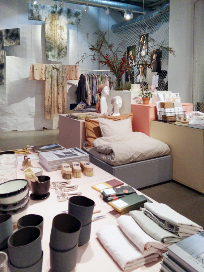 Fair Shoppen in Stockholm | neu + secondhand 2/4 | Minza will Sommer Stockholm, Vintage Lifestyle, secondhand shoppen, Fairfashion Shoppingtipps, Secondhandshops, Sozialkaufhäuser, Vintage Läden, Fairfurniture, Green Lifestyle, Green Living, ethisch fair einkaufen und einrichten, Stockholm Städtetrip