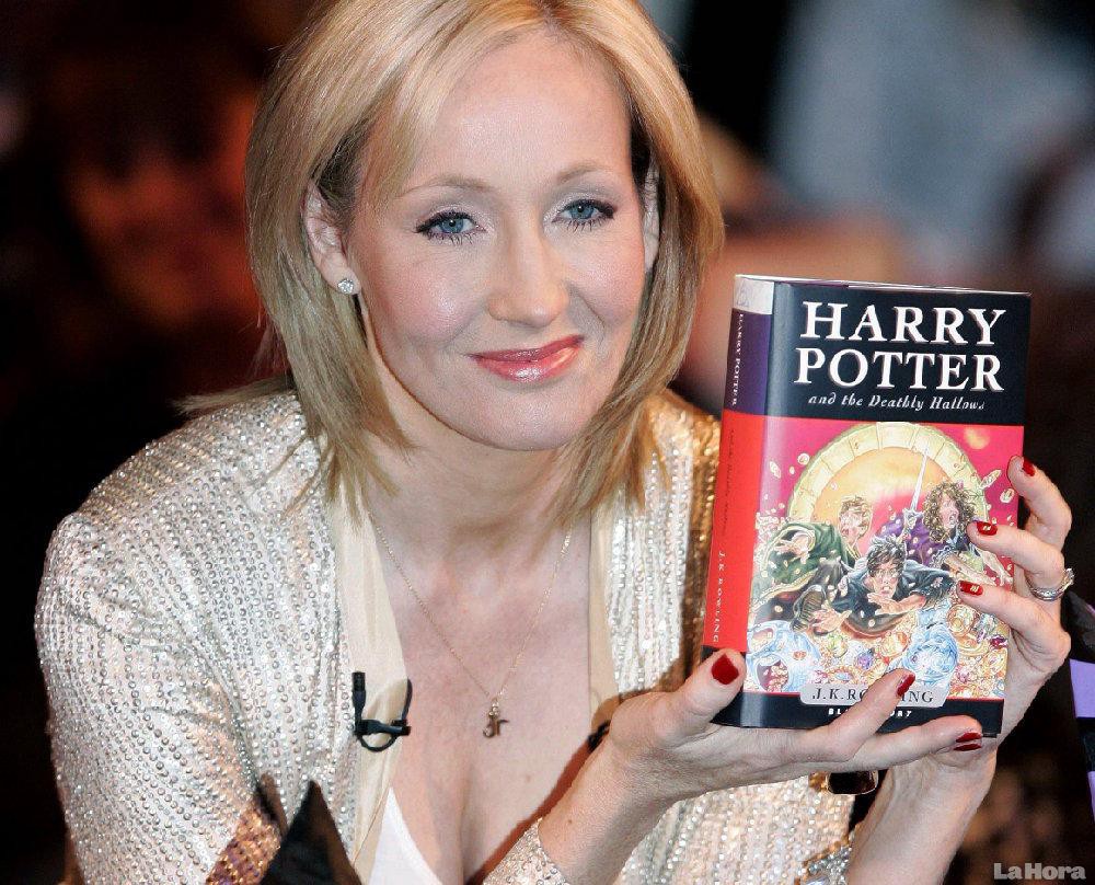 secret revealed J.K ROWLING is the worlds first billionaire Author..written 21st centuary most