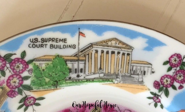 U.S. Supreme Court souvenir plate