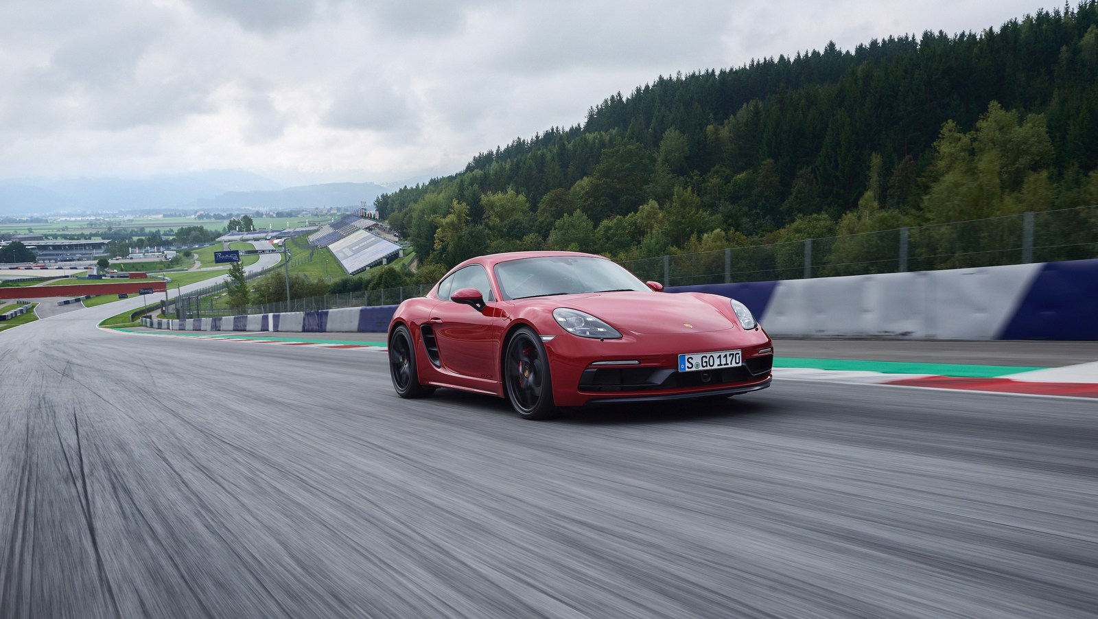 Смотрите - Новый спорткар Porsche 718 Boxter GTS 2019 года видео Посмотрите - Новый спорткар Porsche 718 Boxter GTS 2019 года видео