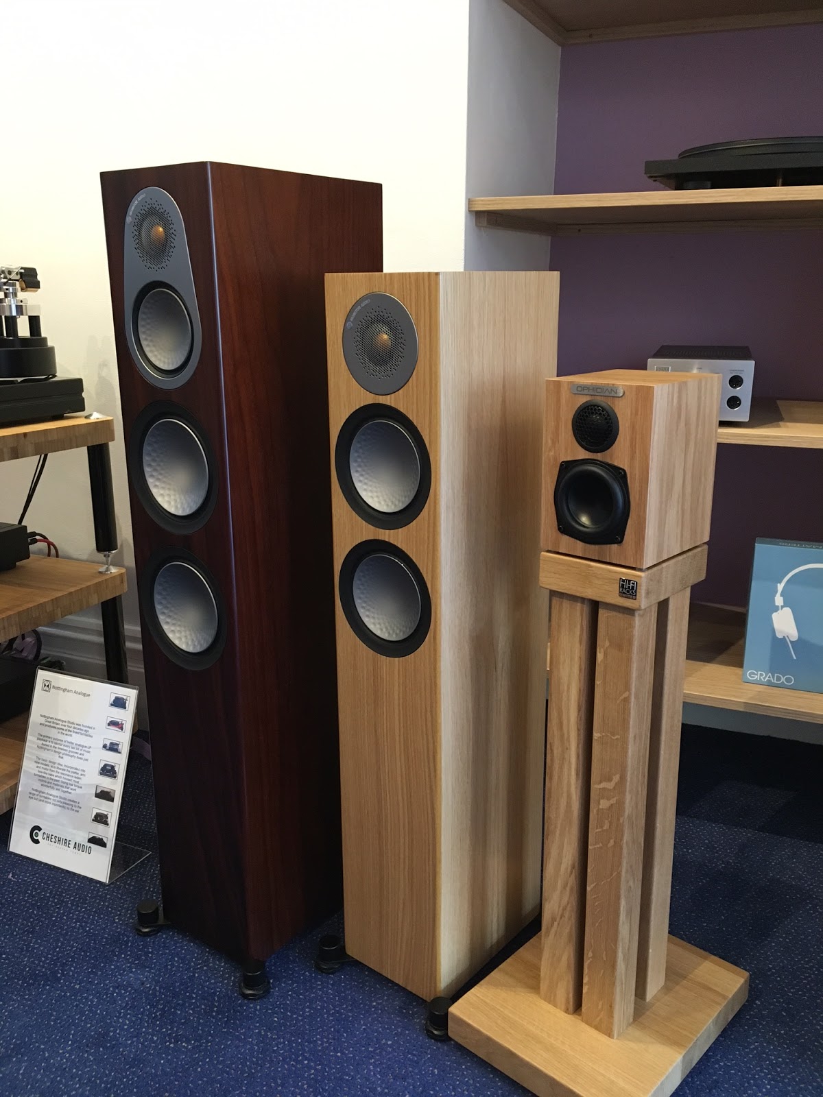 monitor audio 300 silver