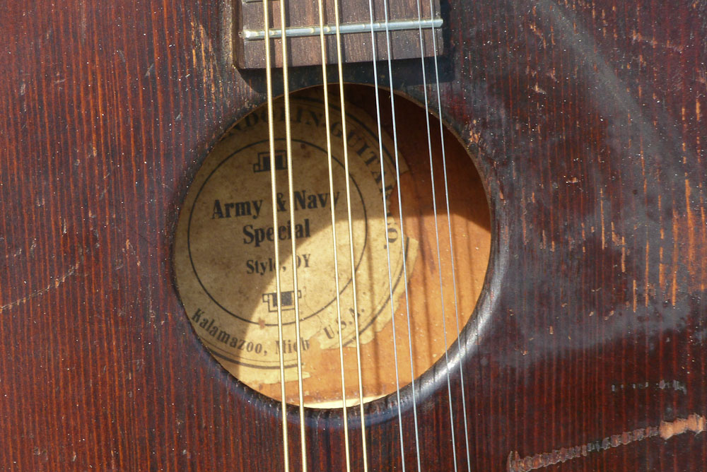 1910s Gibson ArmyNavy Pancake Mandolin
