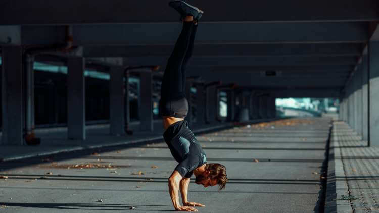 how to build muscle at home without equipment