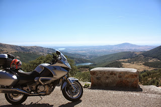 ruta en moto por Manzanares el Real Rascafria