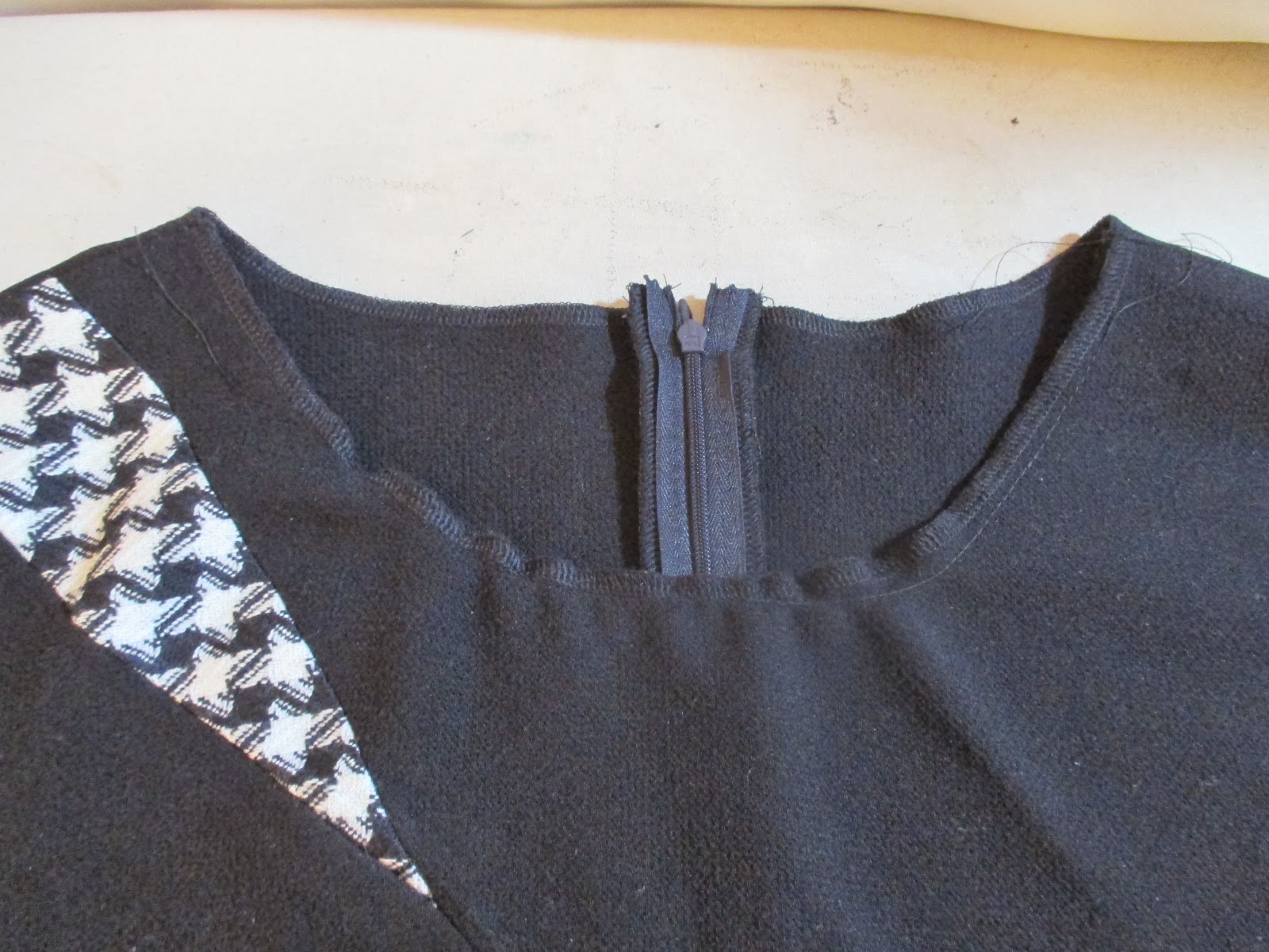 Diary of a Sewing Fanatic: Slow Rolling on Vogue 1370